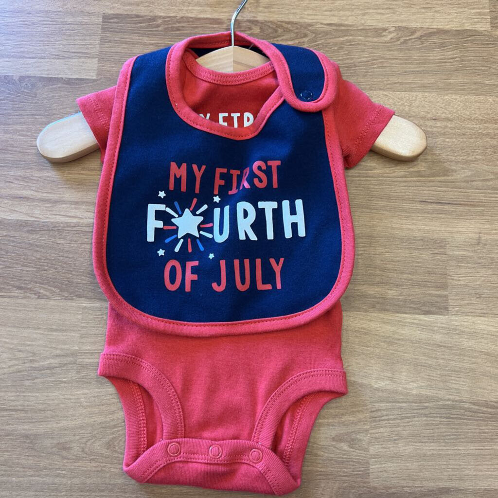 NWT First Fourth SS Onesie / Bib Set