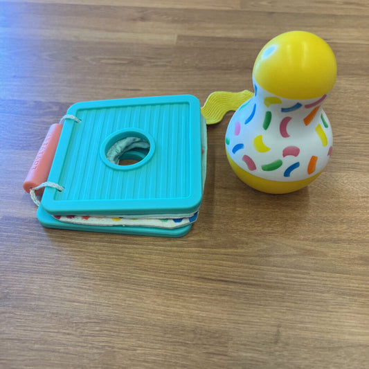 Bag of 2 Lovevery Toys