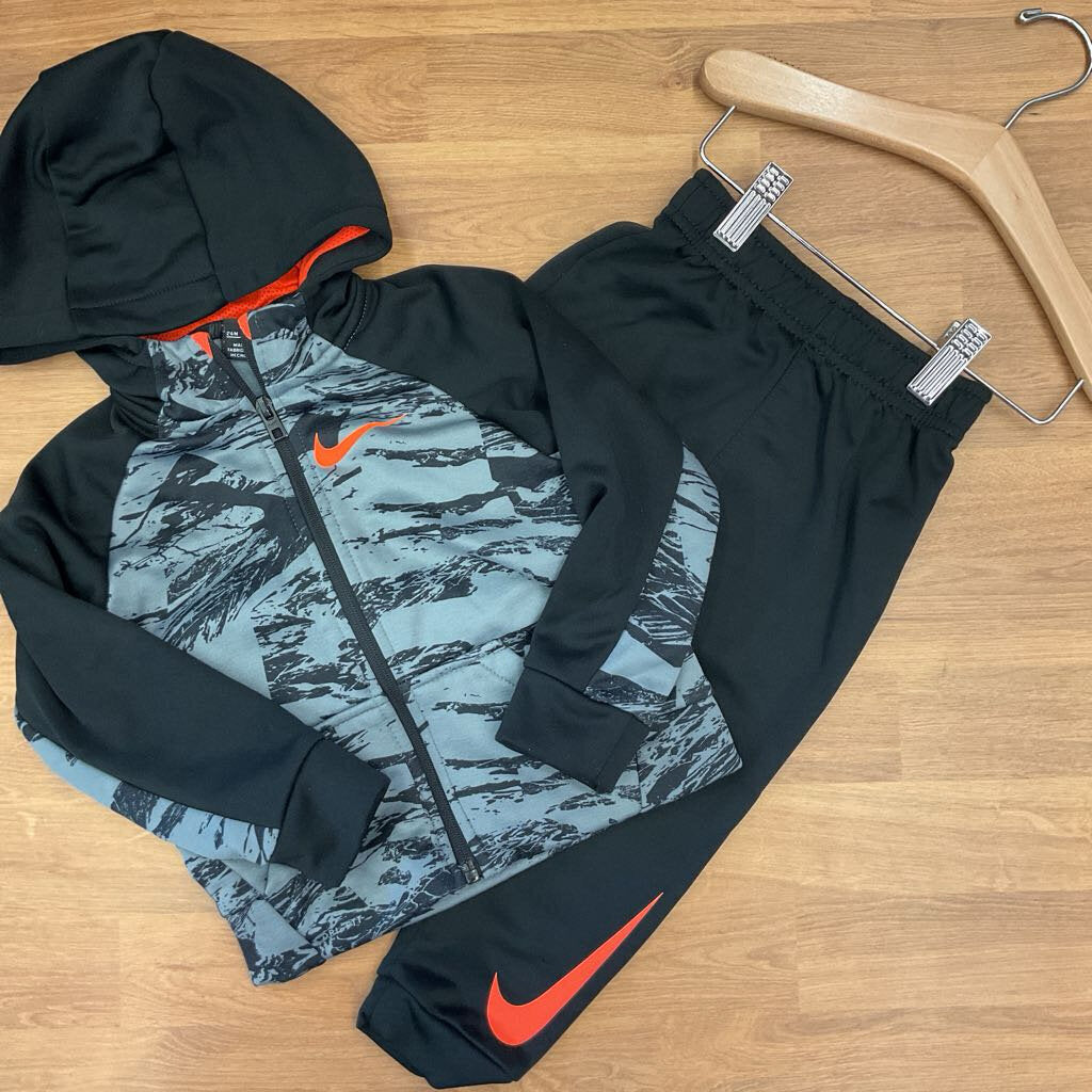 Nike Tracksuit - 24m