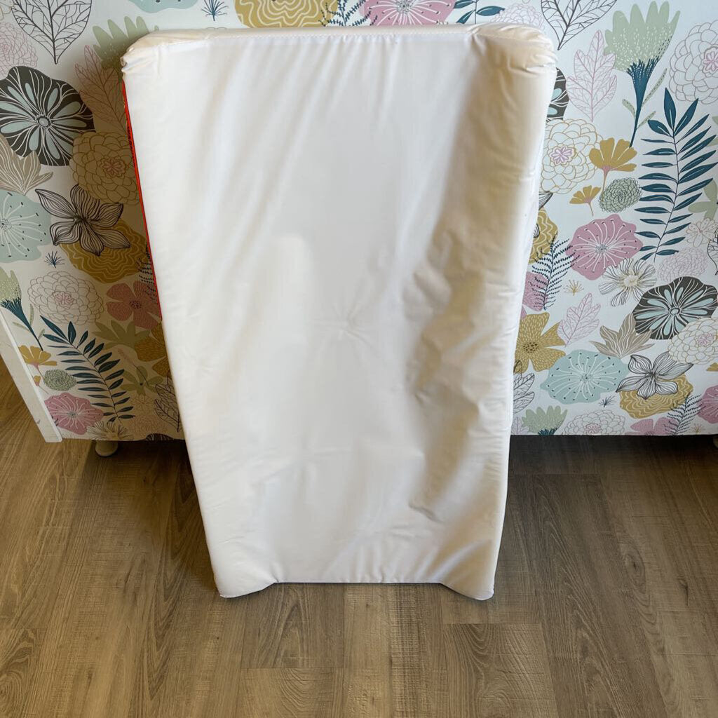 Munchkin Changing Pad