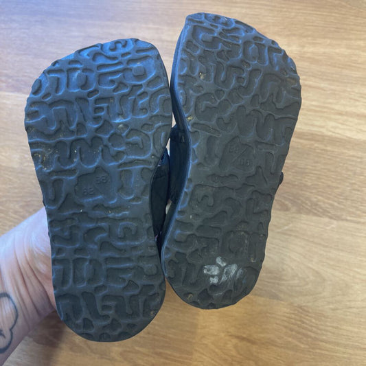 Nike Black Flip Flops - 6