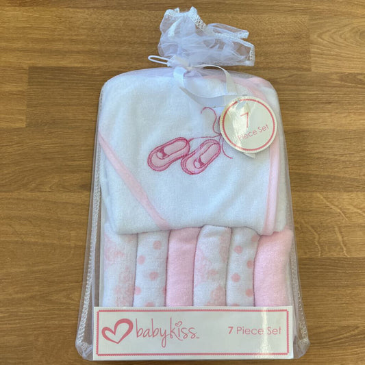 NEW Baby Kiss 7 Piece Wash Cloth Set