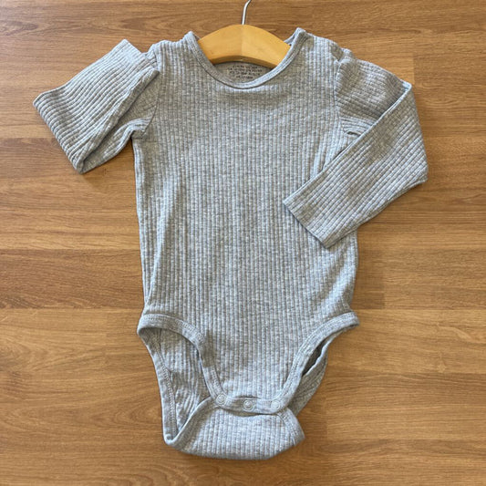 H&M Ribbed LS Onesie - 18m