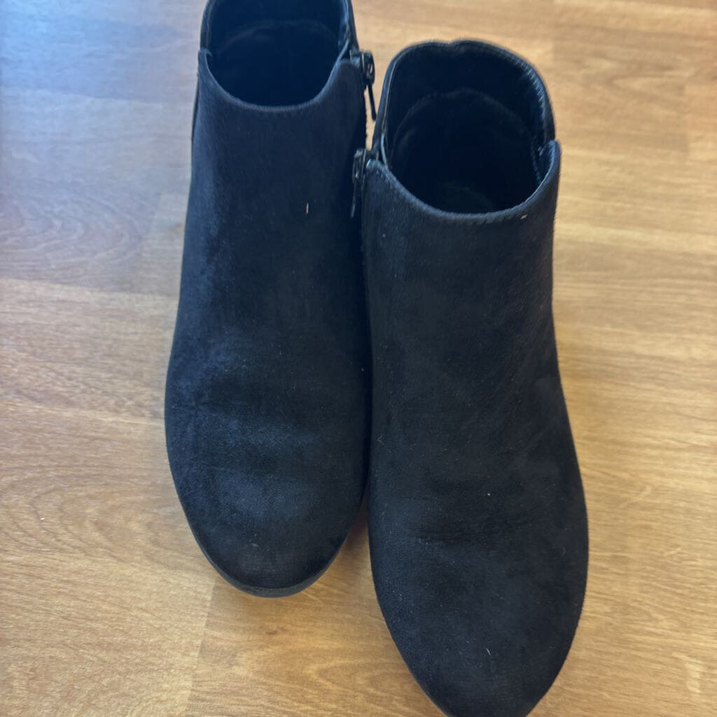 Cat & Jack Black Booties - 3