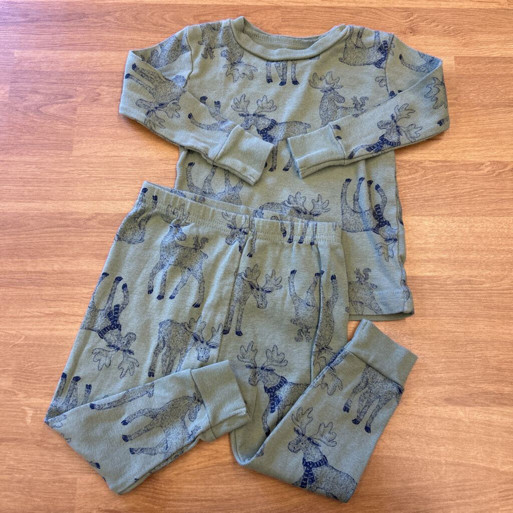Carter's Moose Pjs - 18m