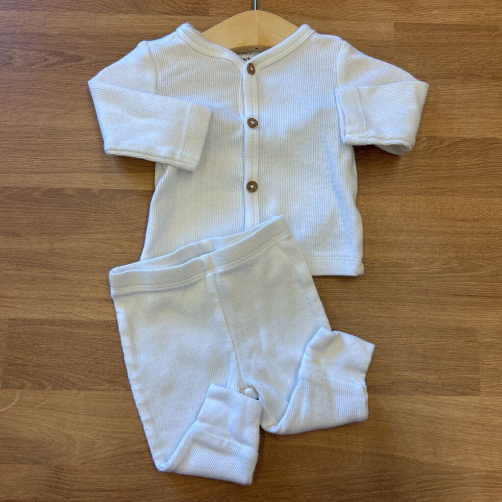 Kate Quinn Bamboo Grasshopper LS Onesie (worn) - 3/6m