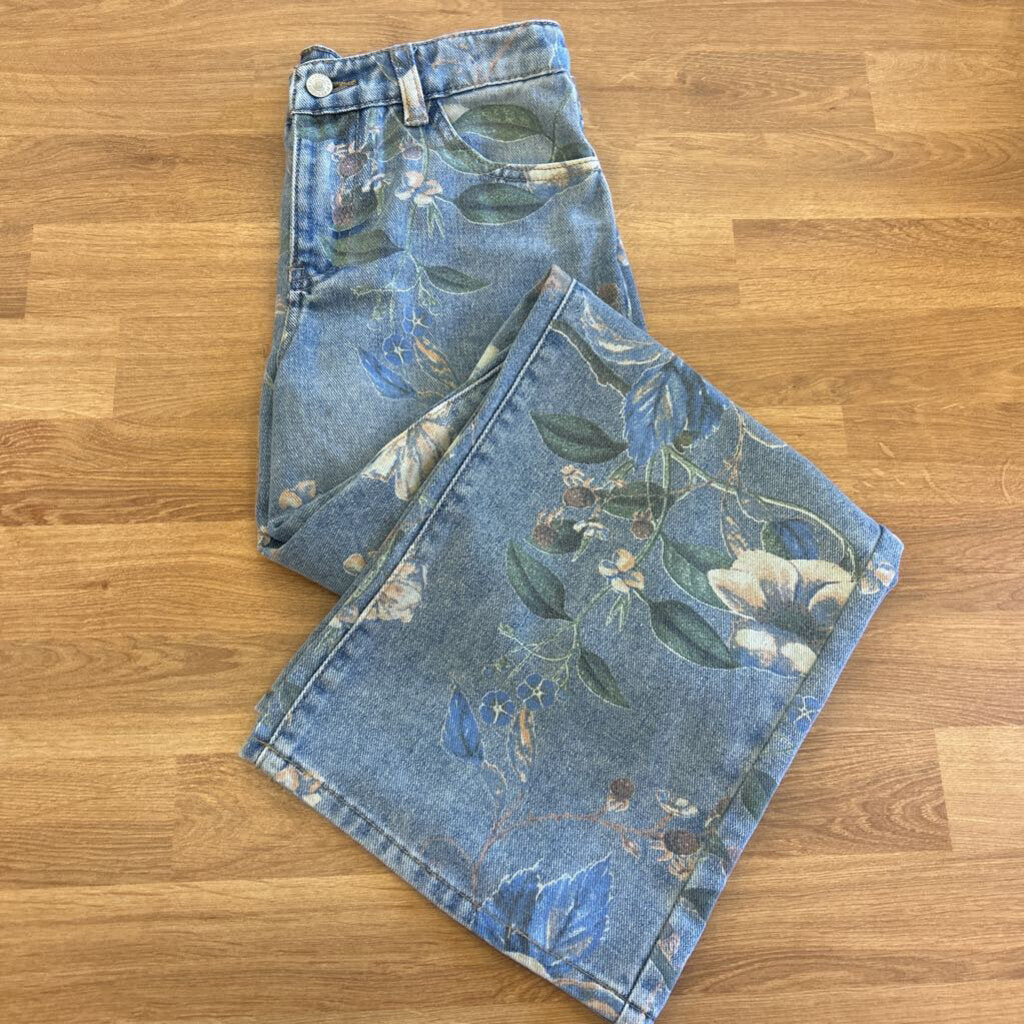 *Floral Wide Leg Jeans - 9/10