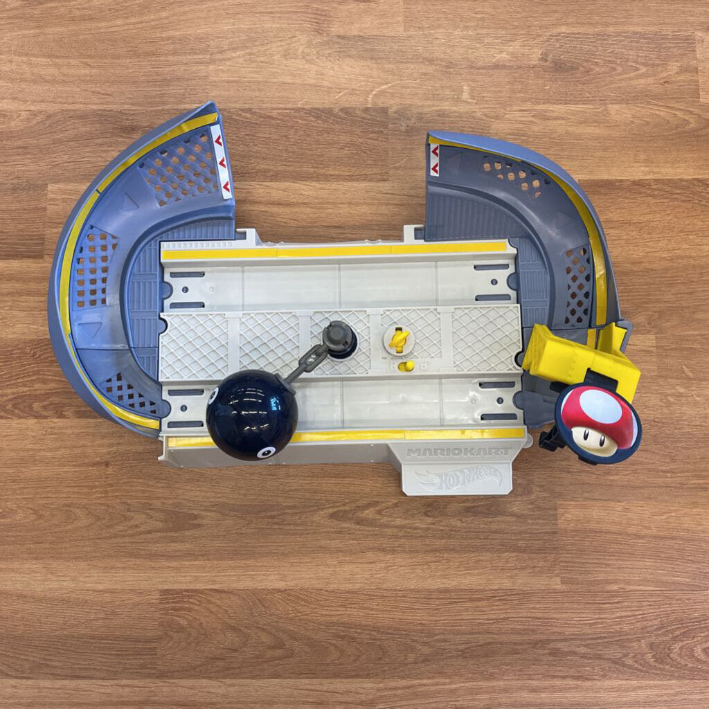 Mario Kart Hot Wheels Chop Track (no car)
