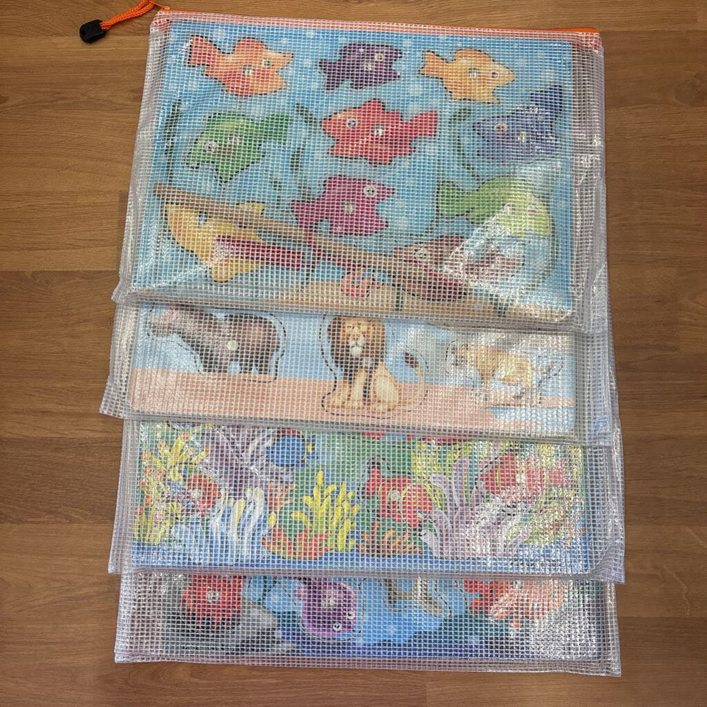 Set of 4 Magnetic Puzzles w/ Bags & Pole