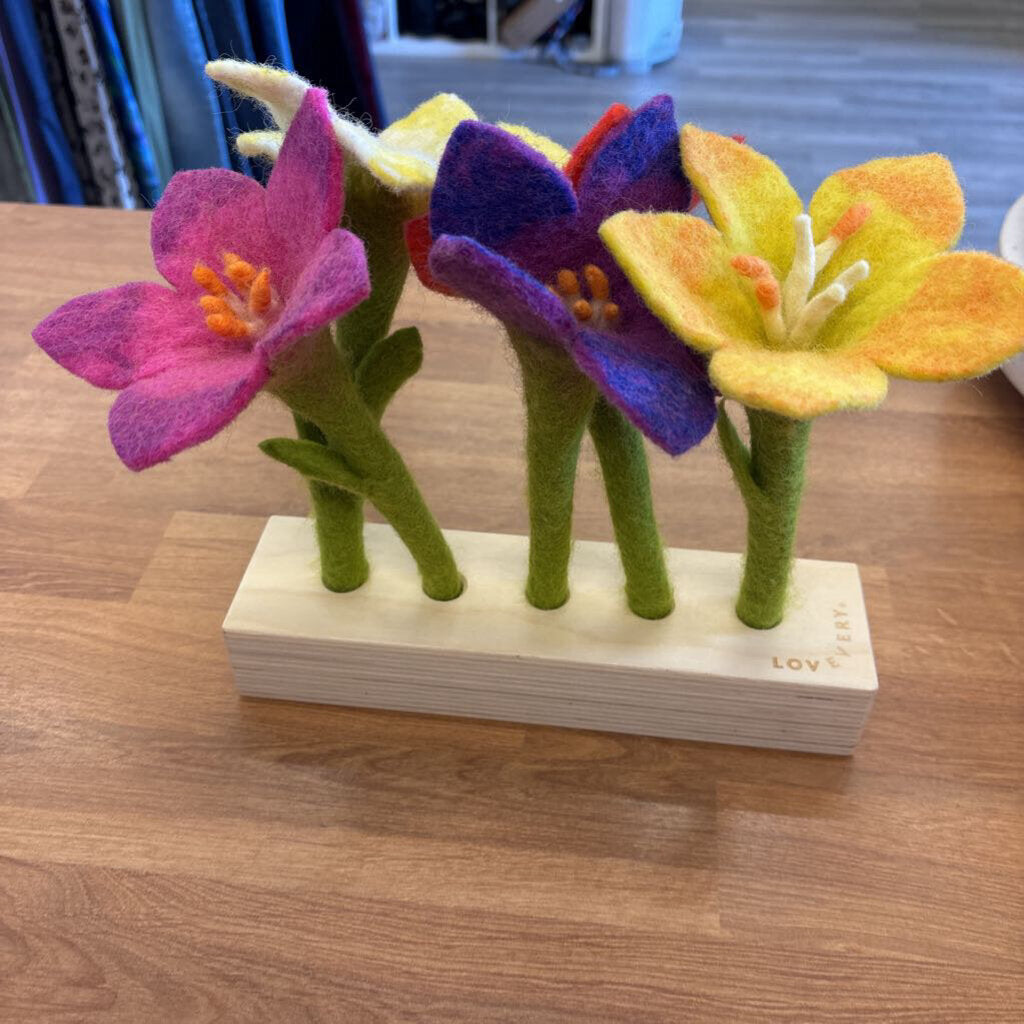 Lovevery Felt Flowers in a Row