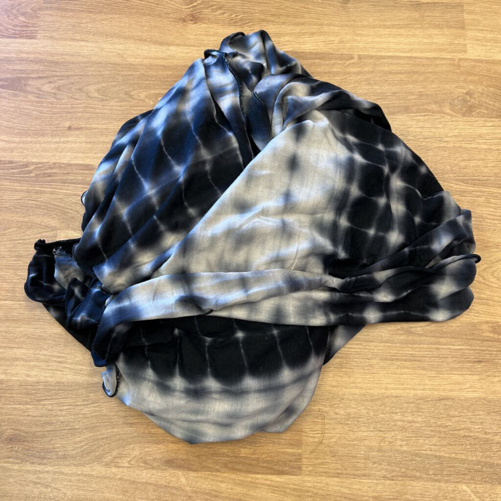 NEW Bamboobies Open Nursing Shawl