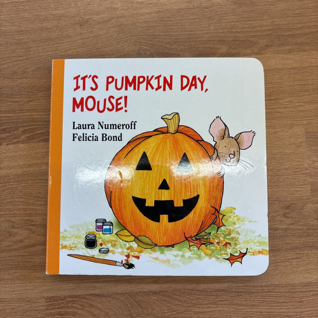 It's Pumpkin Day Mouse!