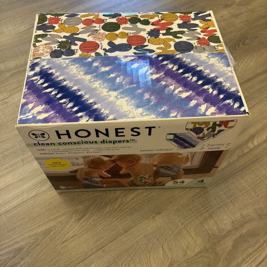 NEW Honest 54 Count Diapers Size 4