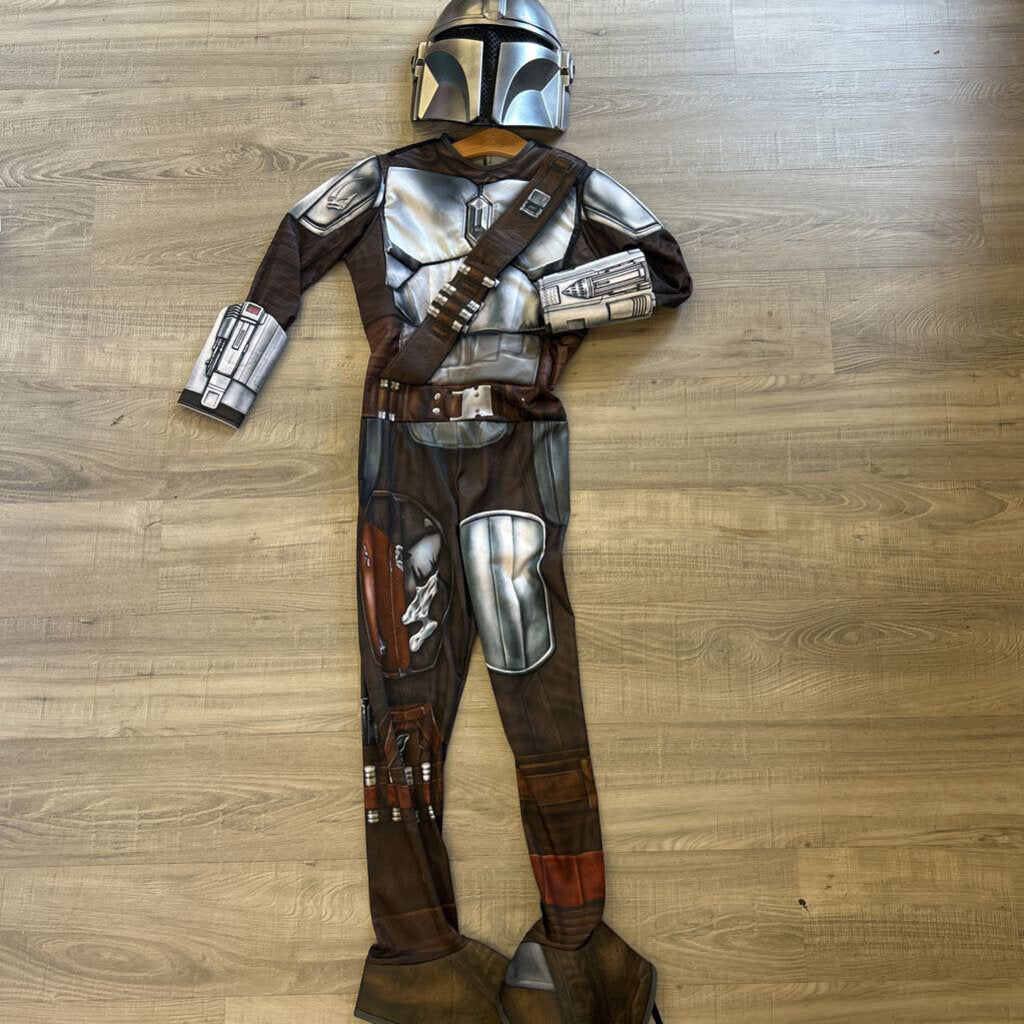 Star Wars Costume ~ 10/12 (missing cape)