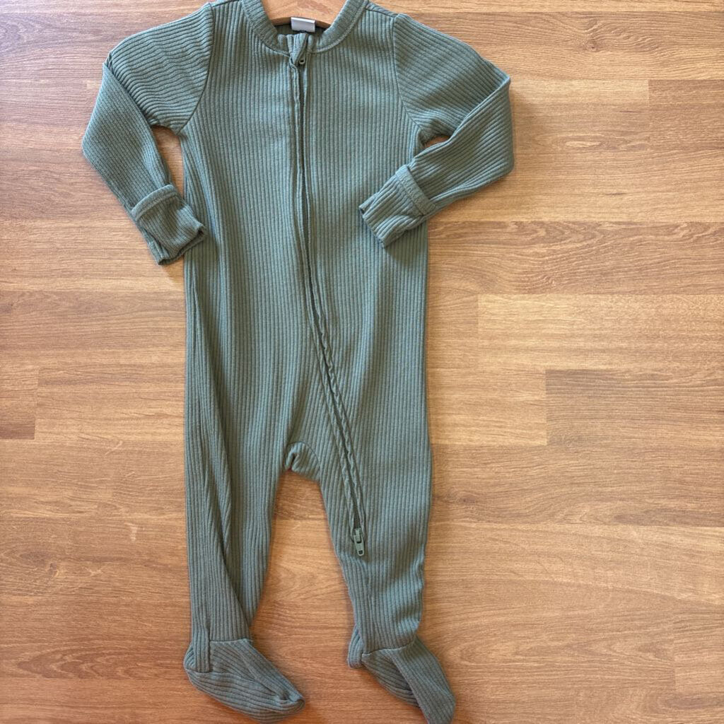 Old Navy Ribbed Zip Sleeper - 3/6m