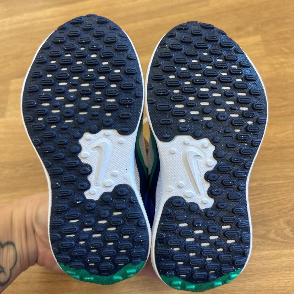 NEW Nike White/Blue Sneakers - 8