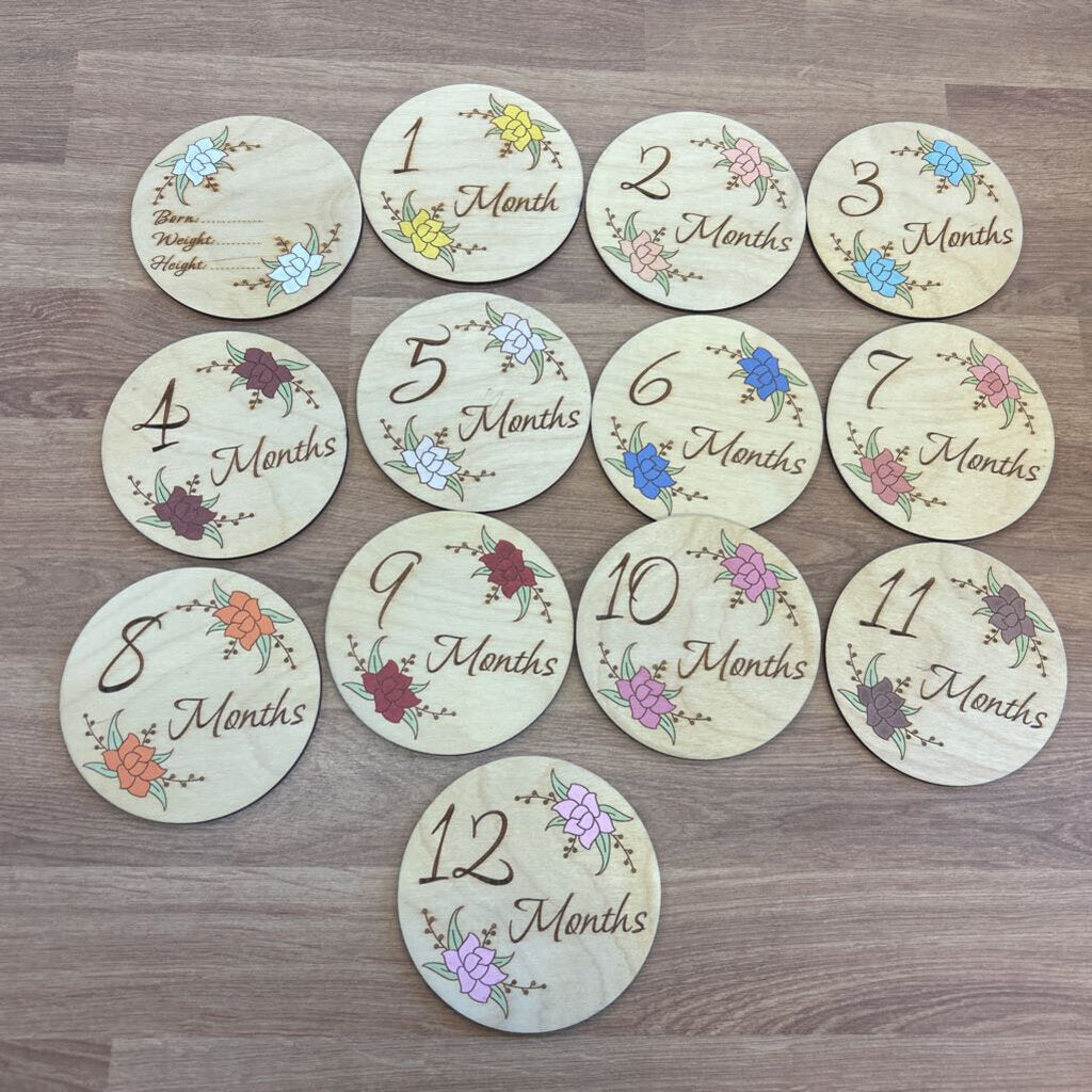 Floral Wood Milestone Rounds