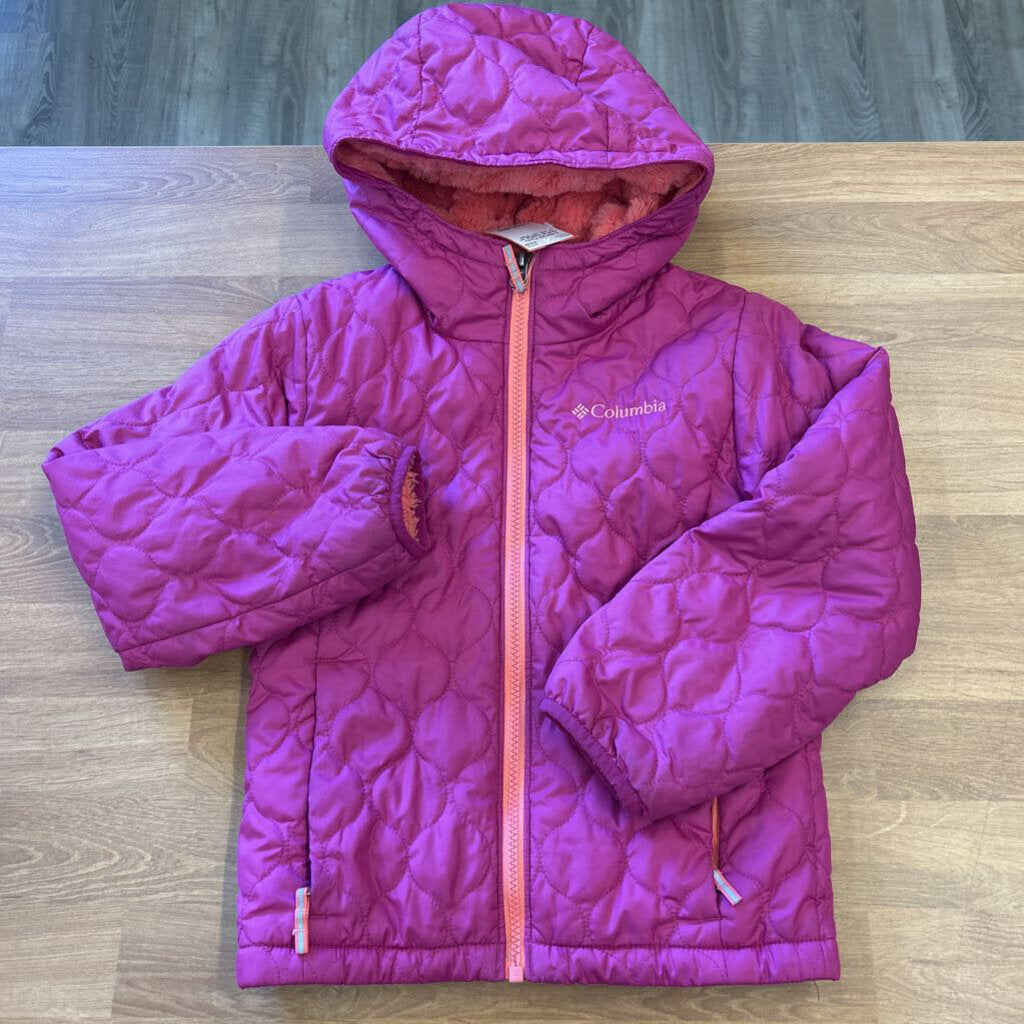 Columbia Fuzzy Jacket (marks on arm) - 6/7