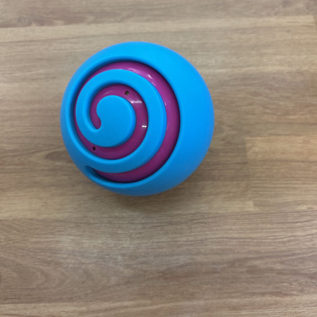 Fat Brain Toys OombeeBall - Sensory Nesting Puzzle