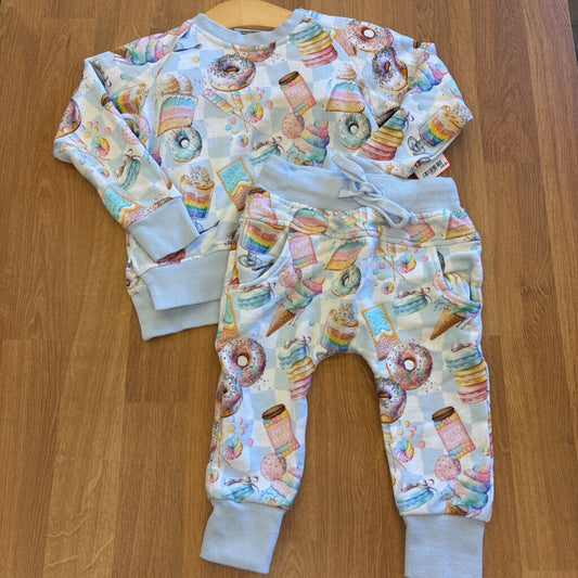 Bums & Roses Bamboo Doughnut Two Pc Set - 12/18m