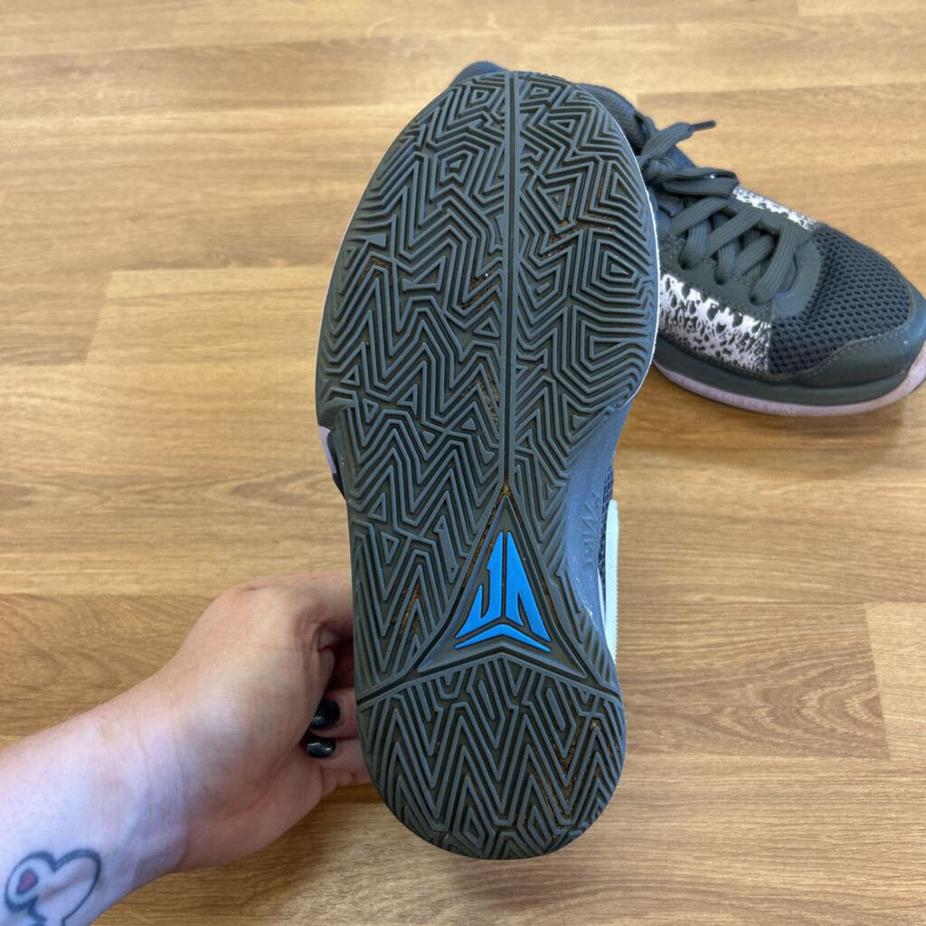 Nike Grey/Purple Sneakers - 3.5