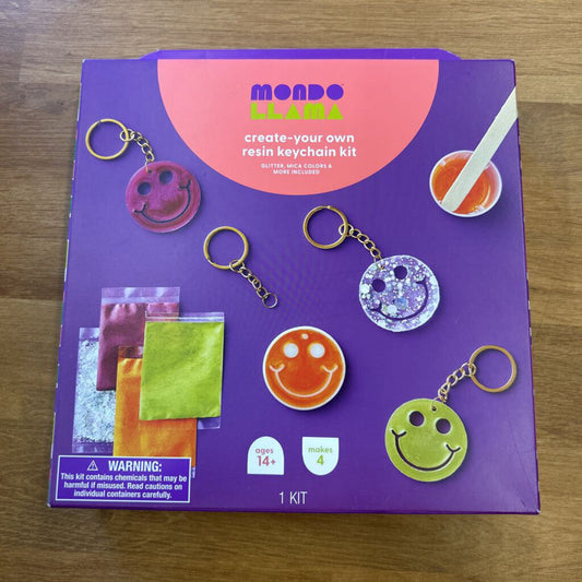 NEW Mondo Llama Resin Keychain Kit