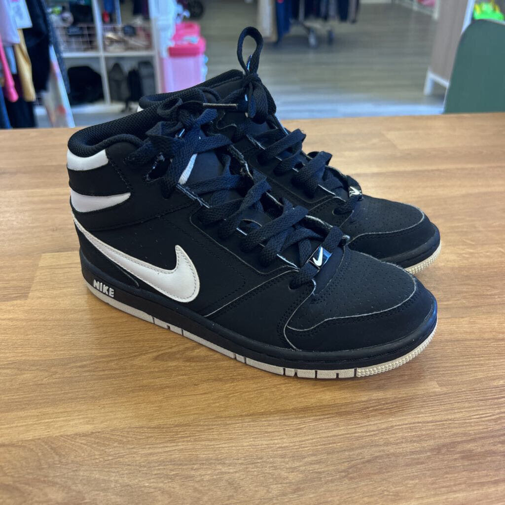 Nike Black High Top Sneakers - 4