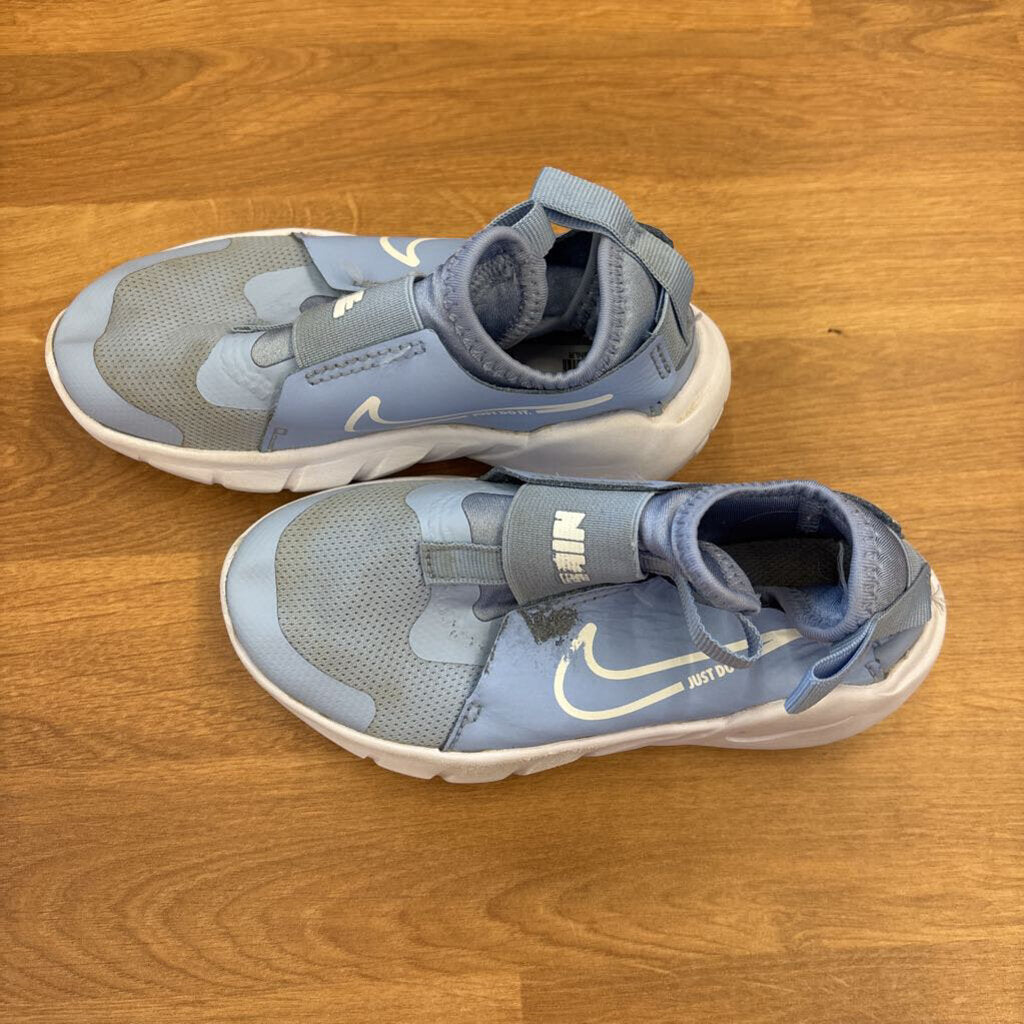 Nike Blue Sneakers (wear) - 11