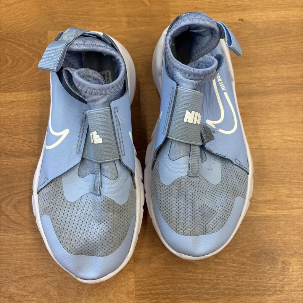 Nike Blue Sneakers (wear) - 11