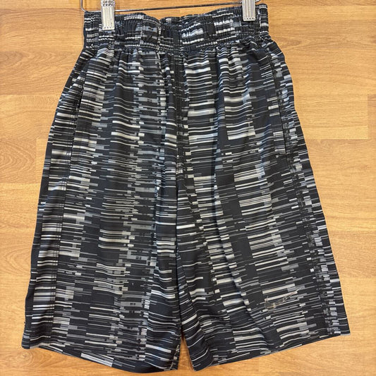 Nike Basketball Shorts - 8/9