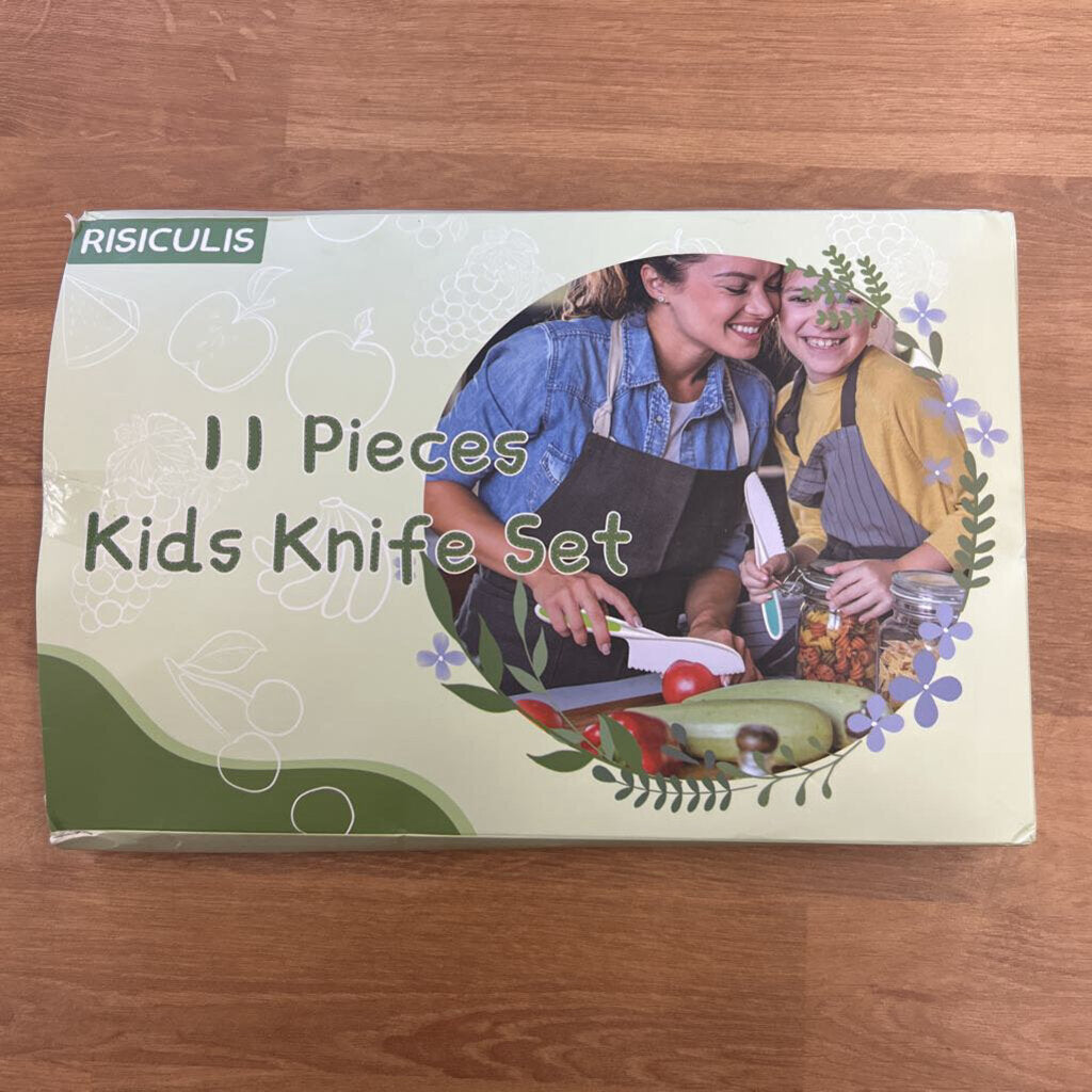 NEW 11 Pieces Kids Knife Set