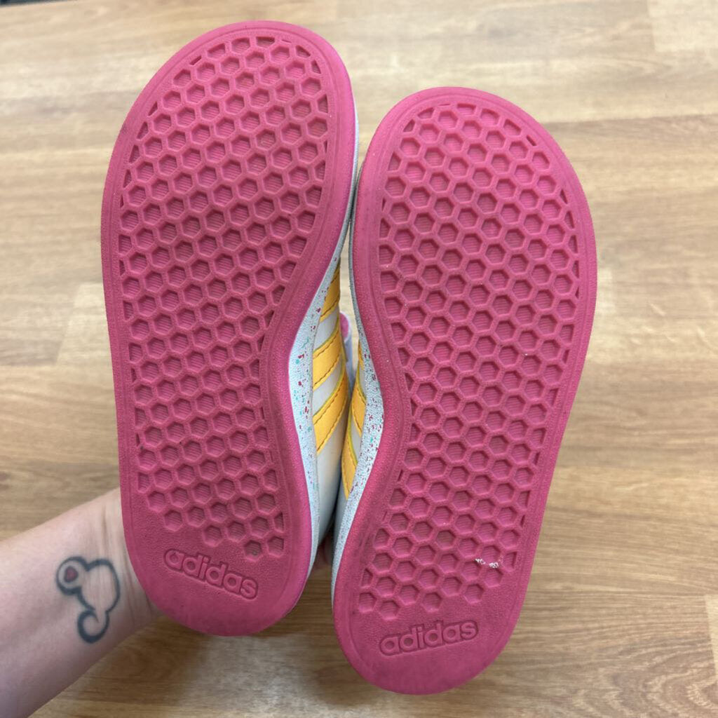 Adidas Disney Minnie White Sneakers - 11