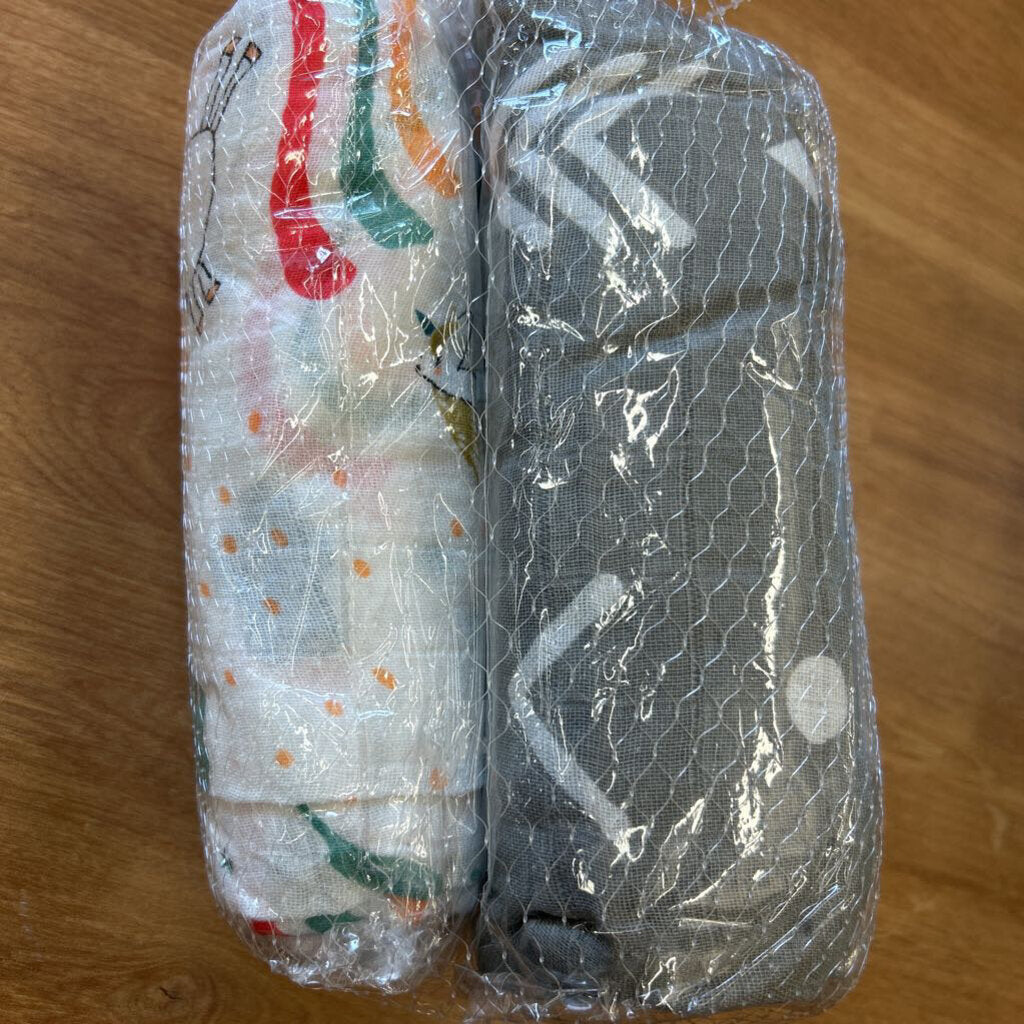 NEW Set of 3 Muslin Swaddle Blankets