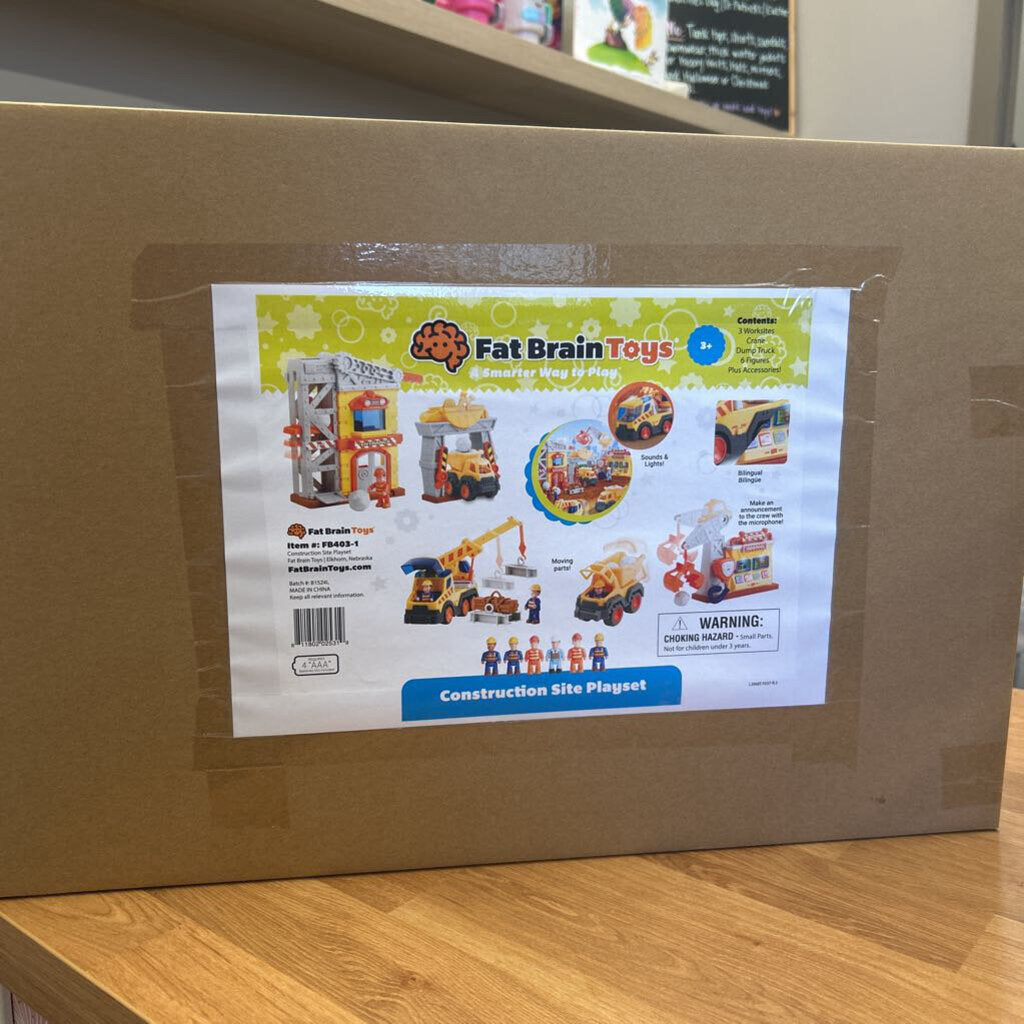 NEW Fat Brain Toys Construction Site Playset