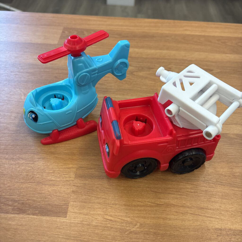 Set of 2 Little People Vehicles