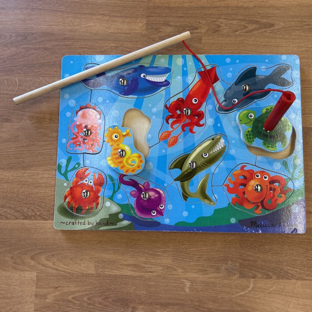 Melissa & Doug Wooden Magnetic Puzzle Game - Fishing