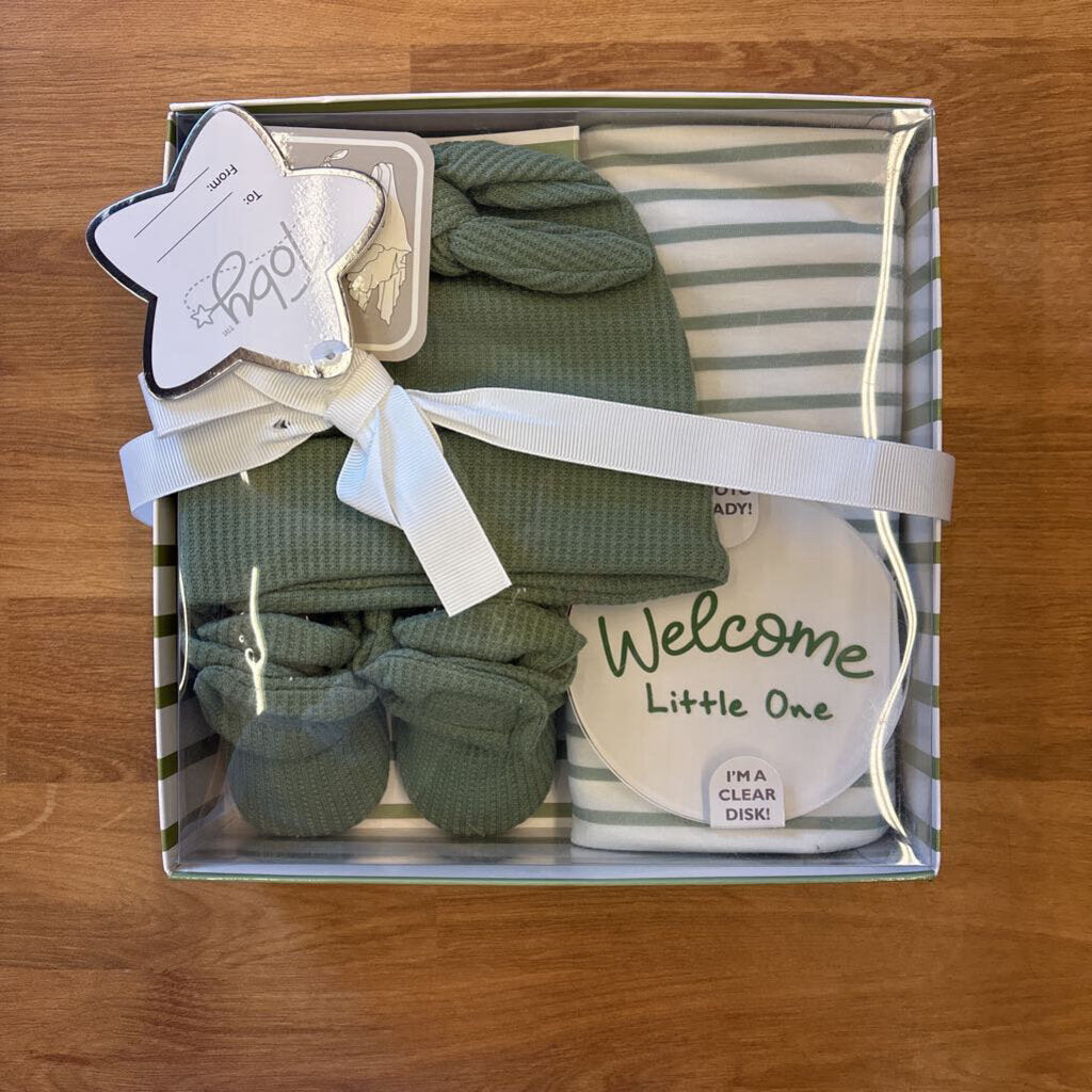NEW Toby 4 Piece Welcome Infant Set - Green