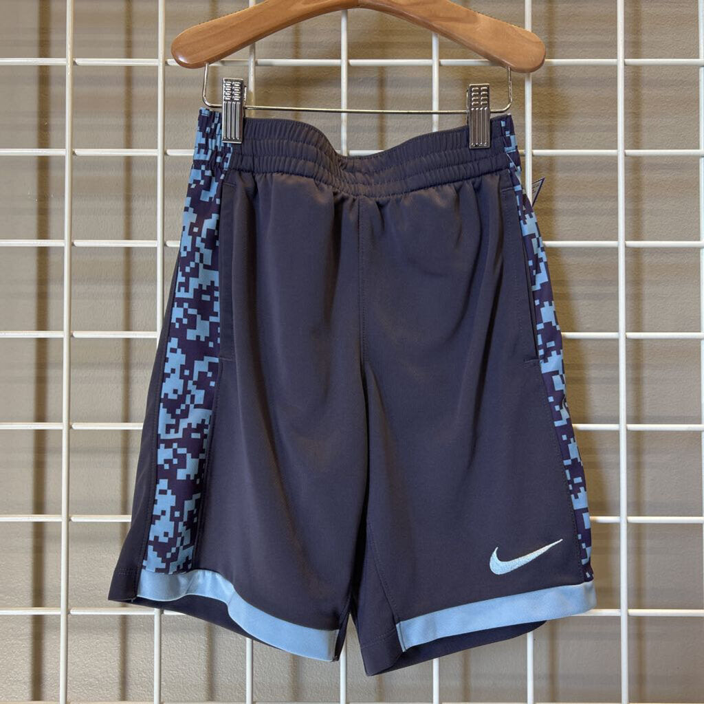 Nike Basketball Shorts - 10/12