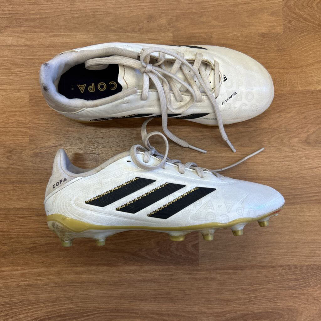 Adidas White Cleats (wear) - 1.5