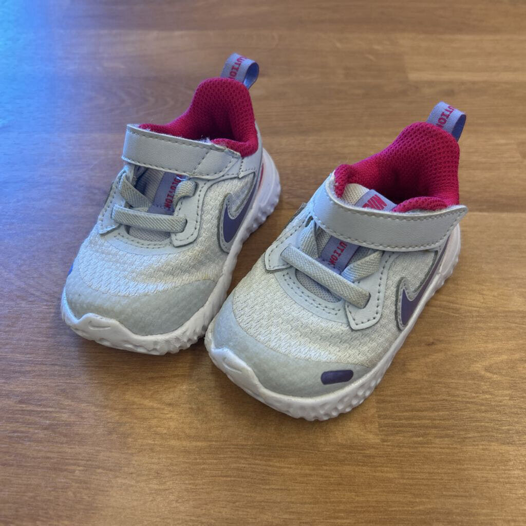 Nike Pink/Purple Sneakers 3