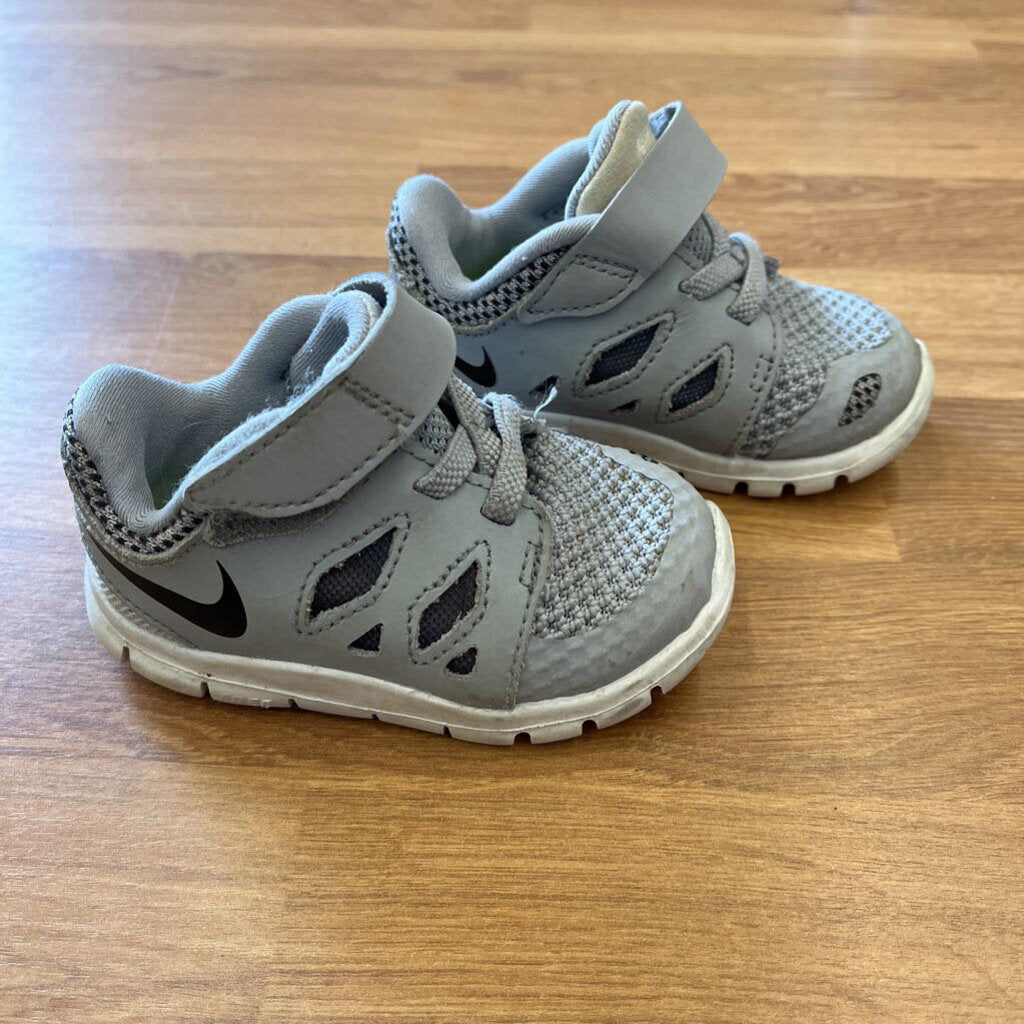 Nike Grey Sneakers - 4