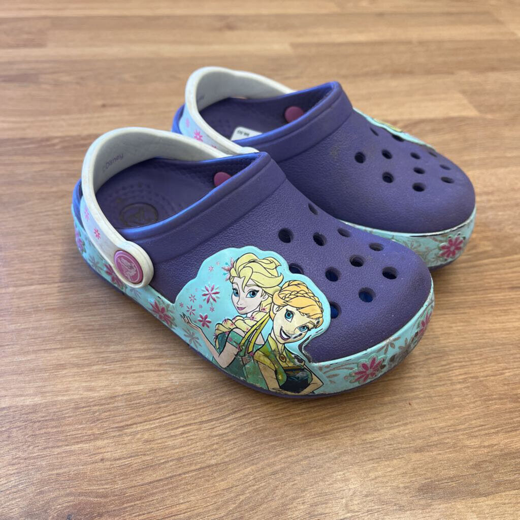 Crocs Frozen Purple- 7 (play condition)