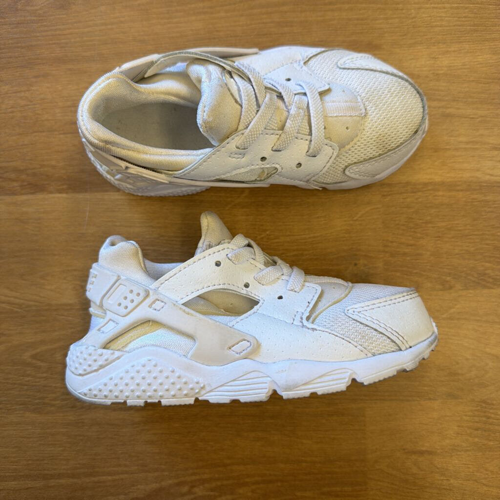Nike White Sneakers - 9