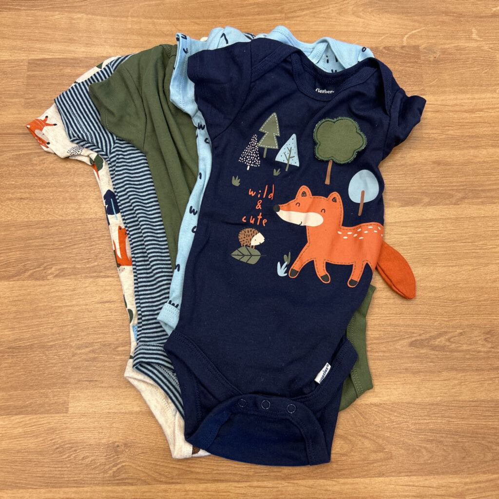 NWOT Gerber SS Onesies - 3/6m