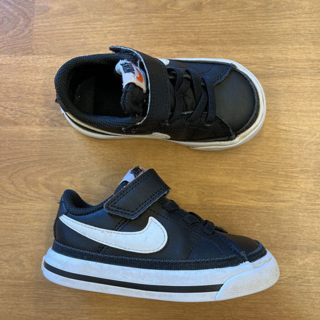 Nike Black Leather Sneakers - 6