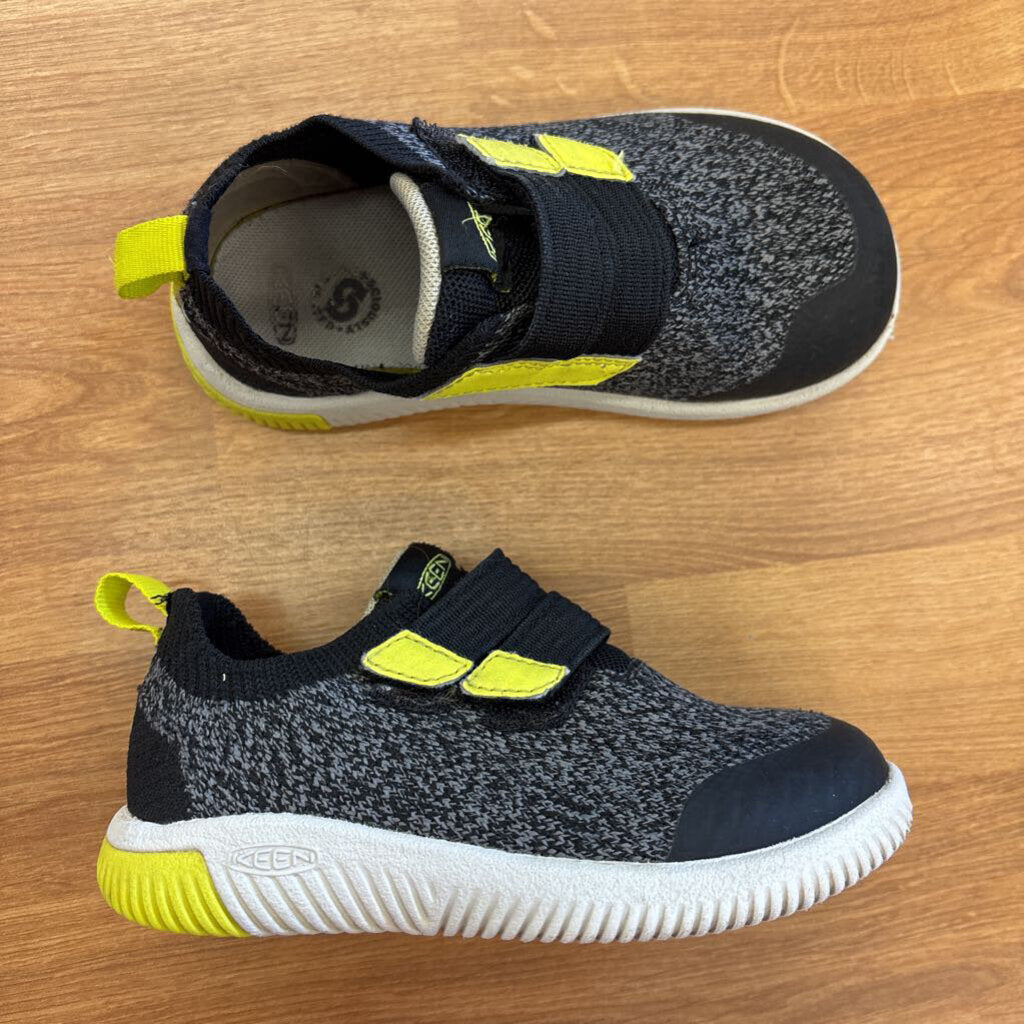 Keen Black Lightweight Sneakers - 10