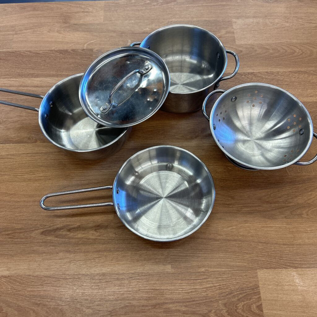 Metal Pots & Pans Play Set