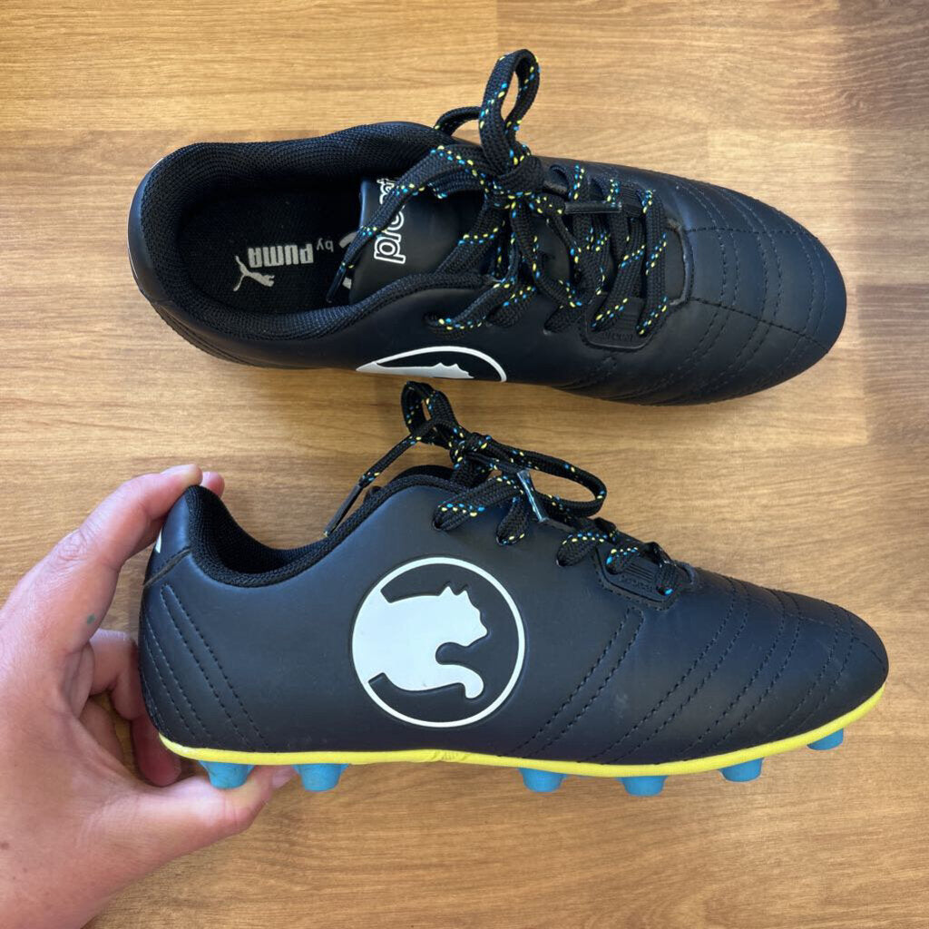 Puma Soccer Cleats - 2