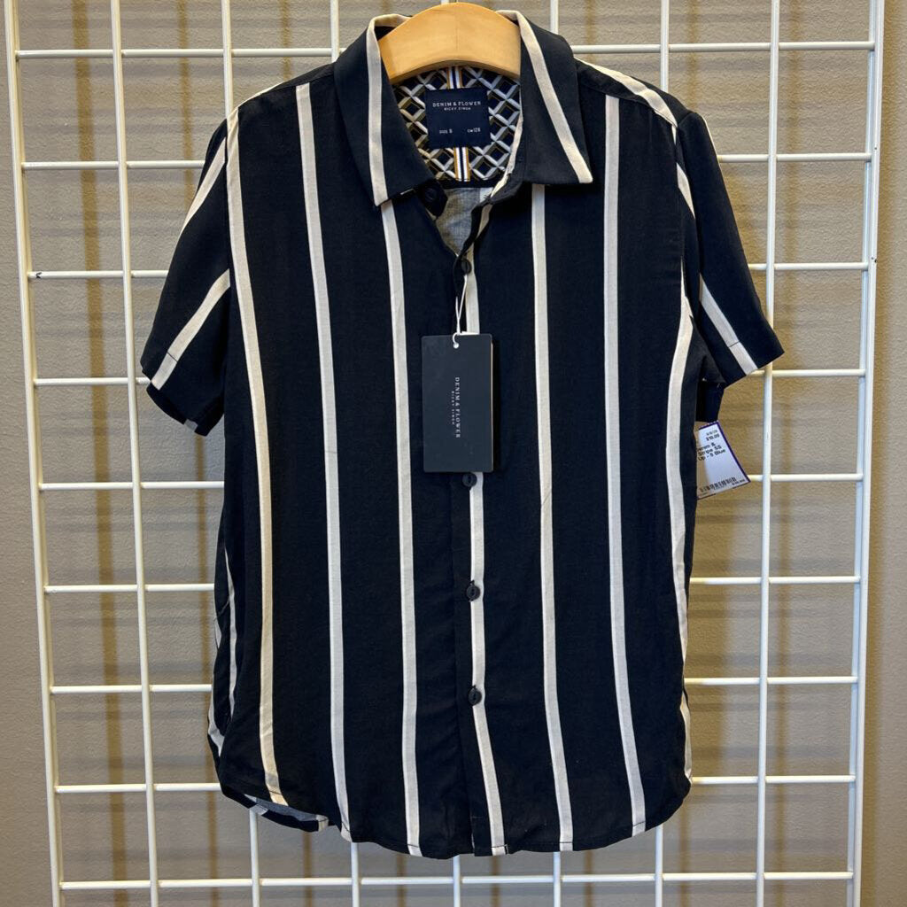 NWT Denim & Flower Stripe SS Button Up - 8
