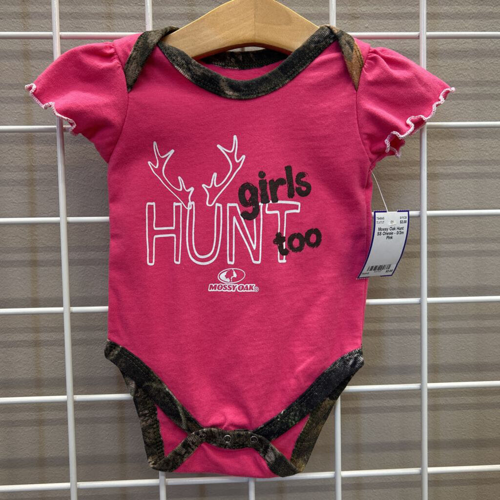 Mossy Oak Hunt SS Onesie - 0/3m